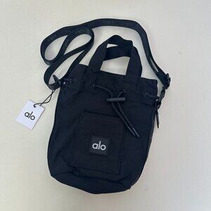 💓💓 New! Alo Yoga Black Crossbody Handbag💓💓